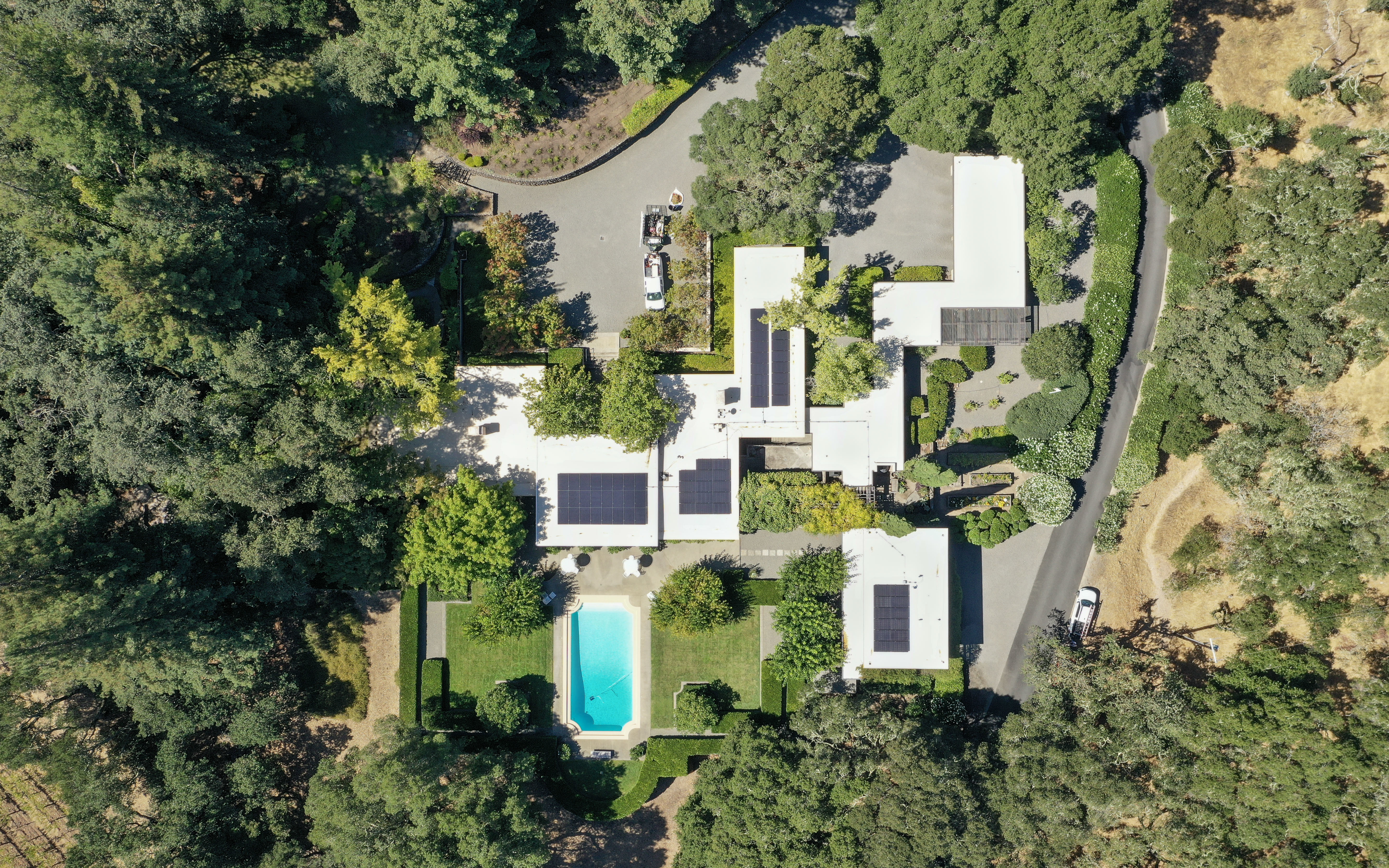 Vine Hill Ranch Rooftop Solar