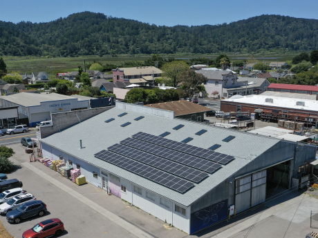 Tobys Feed Barn Rooftop Solar